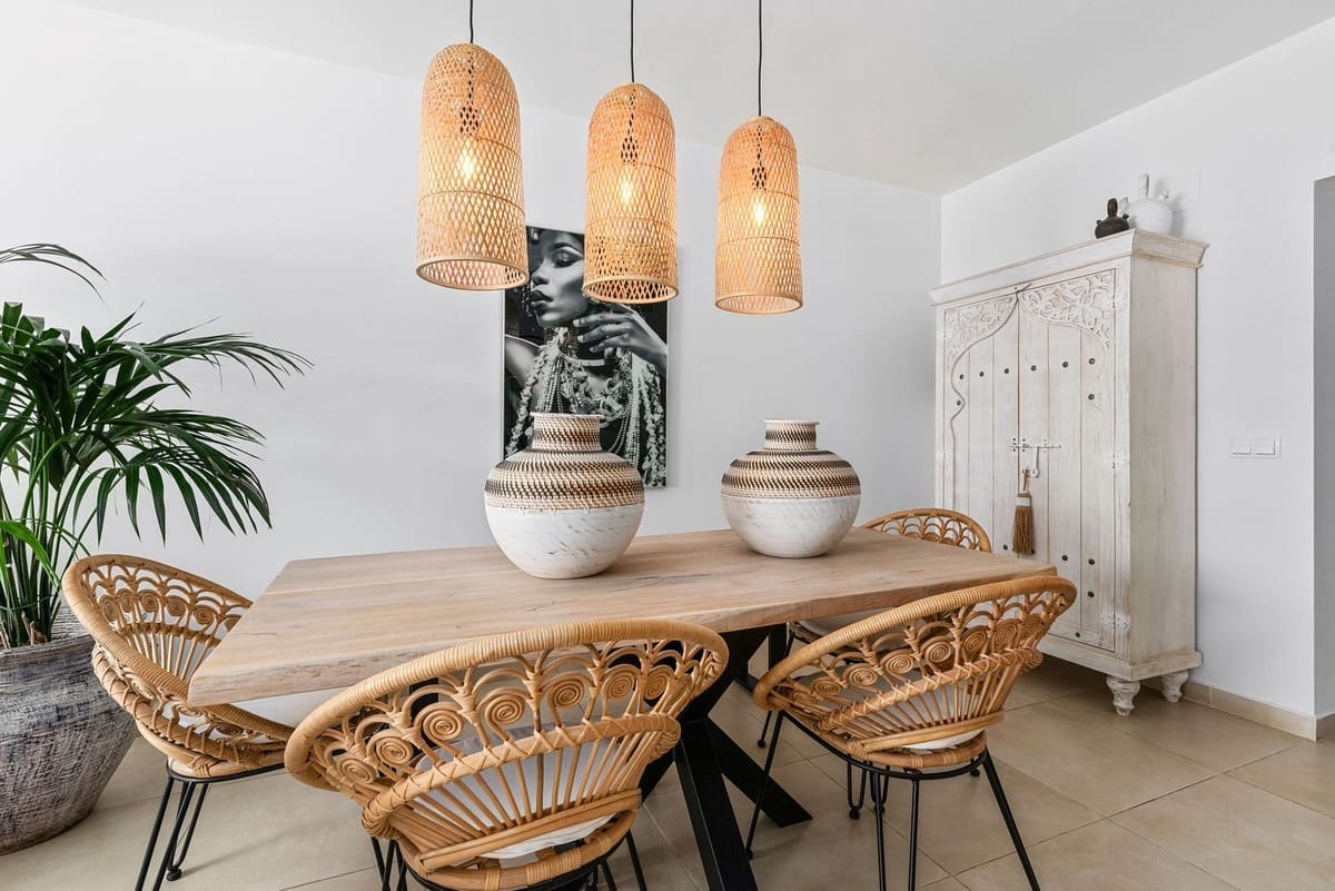 3 bedroom Penthouse for sale in Estepona with pool garage - € 545,000 (Ref: 9990909)