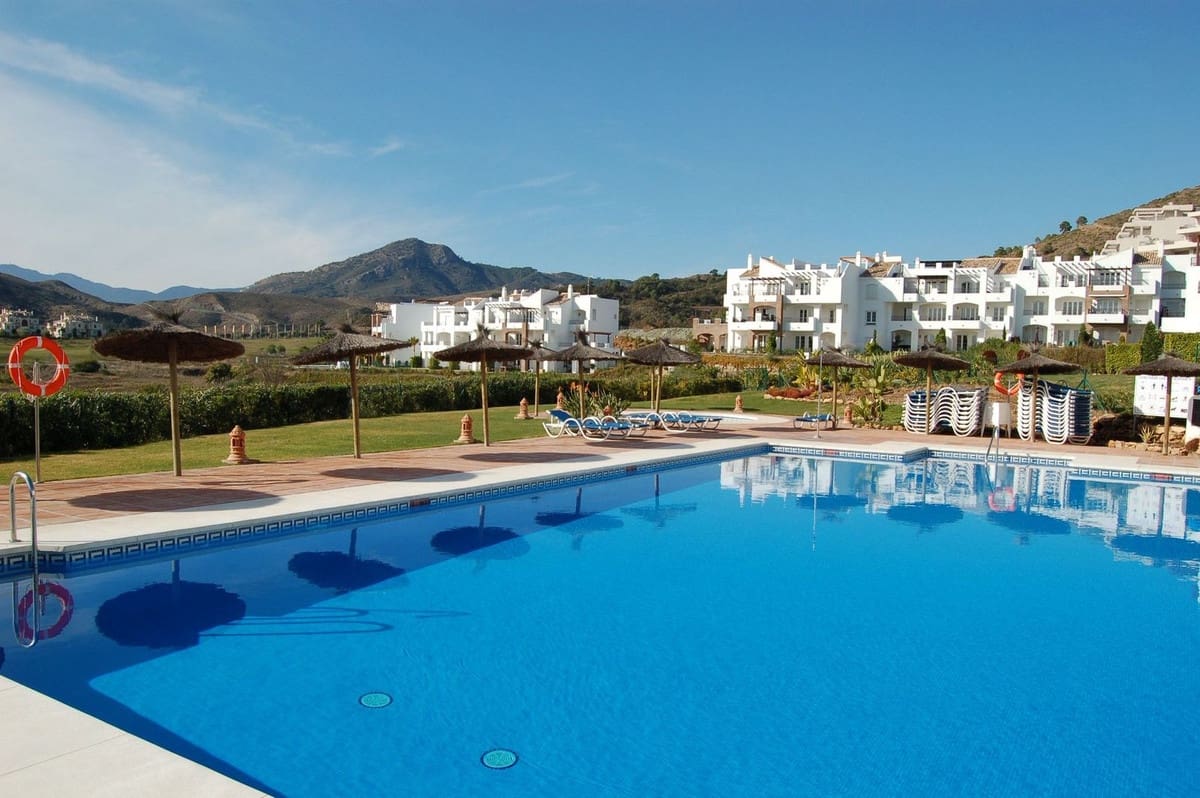 3 soveværelse Lejlighed til salg i Benahavis med swimmingpool garage - € 455.000 (Ref: 9994453)