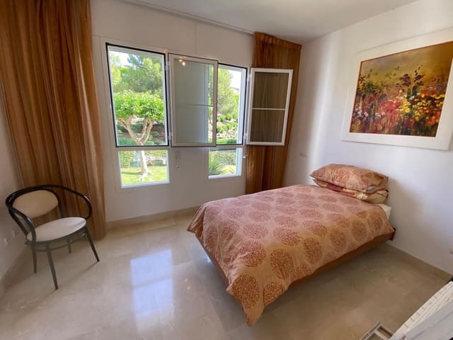 3 sypialnia Apartament na sprzedaż w Los Arqueros - Puerto del Almendro, Benahavís z basenem garażem - 455 000 € (Ref: 9994453)