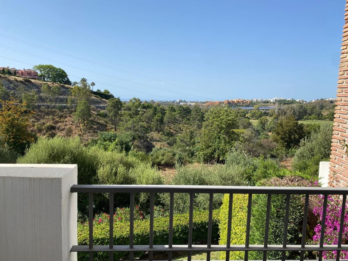 3 soveværelse Lejlighed til salg i Benahavis med swimmingpool garage - € 455.000 (Ref: 9994453)