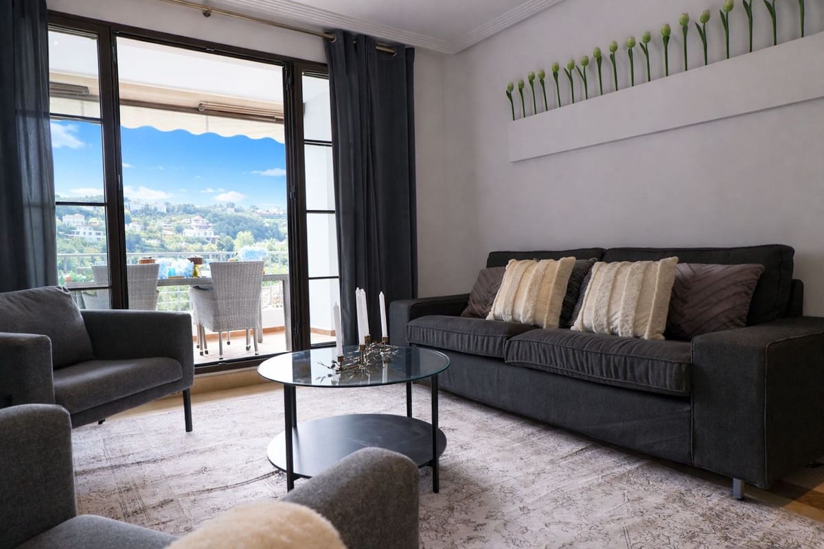 3 bedroom Apartment for sale in Benahavis with pool garage - € 495,000 (Ref: 9994454)