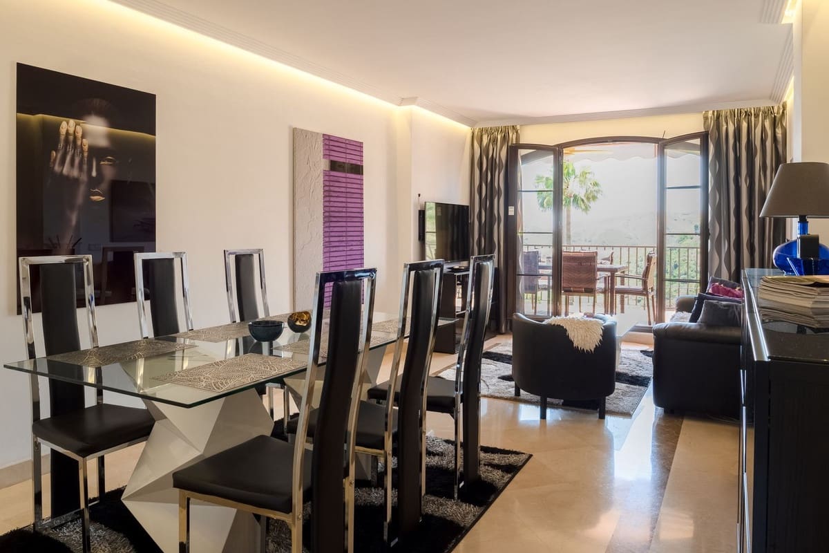 3 sypialnia Apartament na sprzedaż w Benahavis z basenem garażem - 495 000 € (Ref: 9994455)