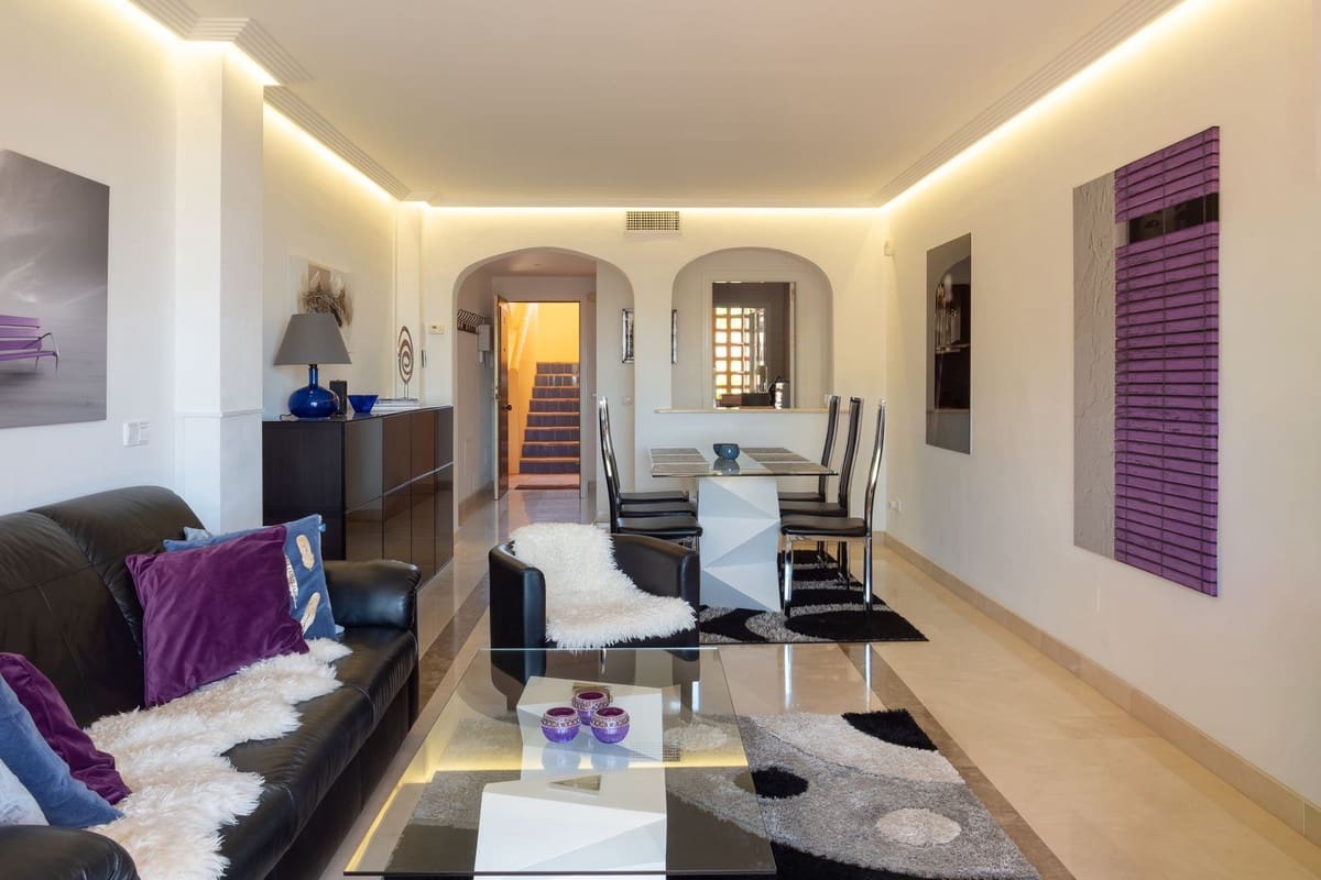 3 sypialnia Apartament na sprzedaż w Benahavis z basenem garażem - 495 000 € (Ref: 9994455)