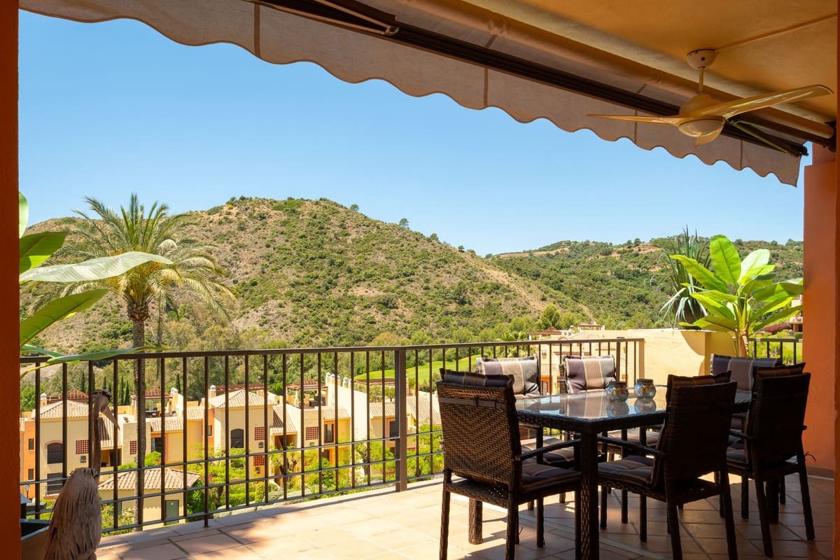 3 sypialnia Apartament na sprzedaż w Benahavis z basenem garażem - 495 000 € (Ref: 9994455)