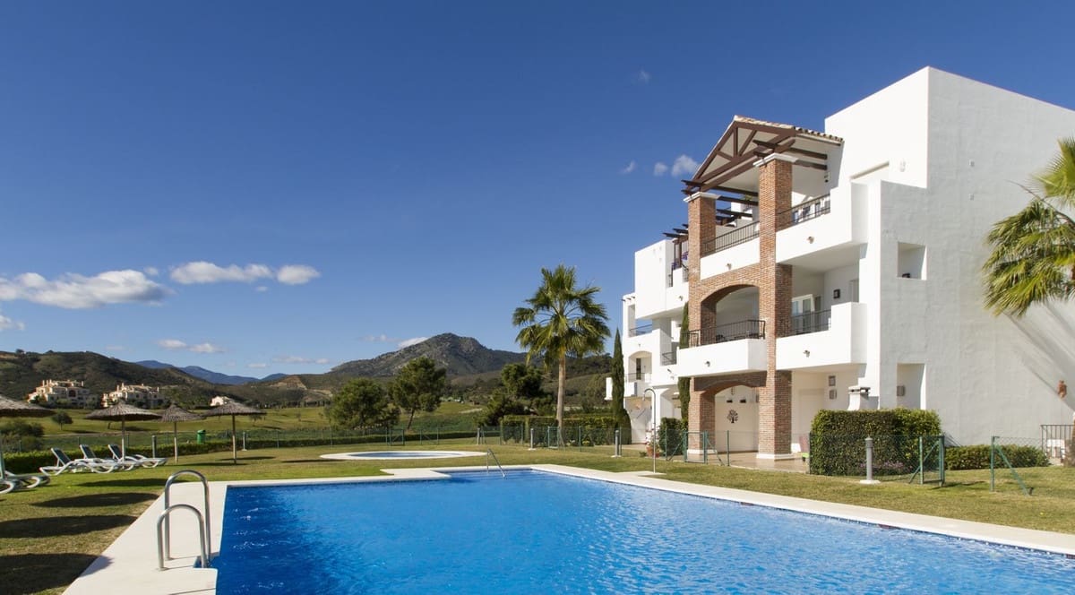 3 slaapkamer Appartement te koop in Benahavis met zwembad garage - € 495.000 (Ref: 9994456)