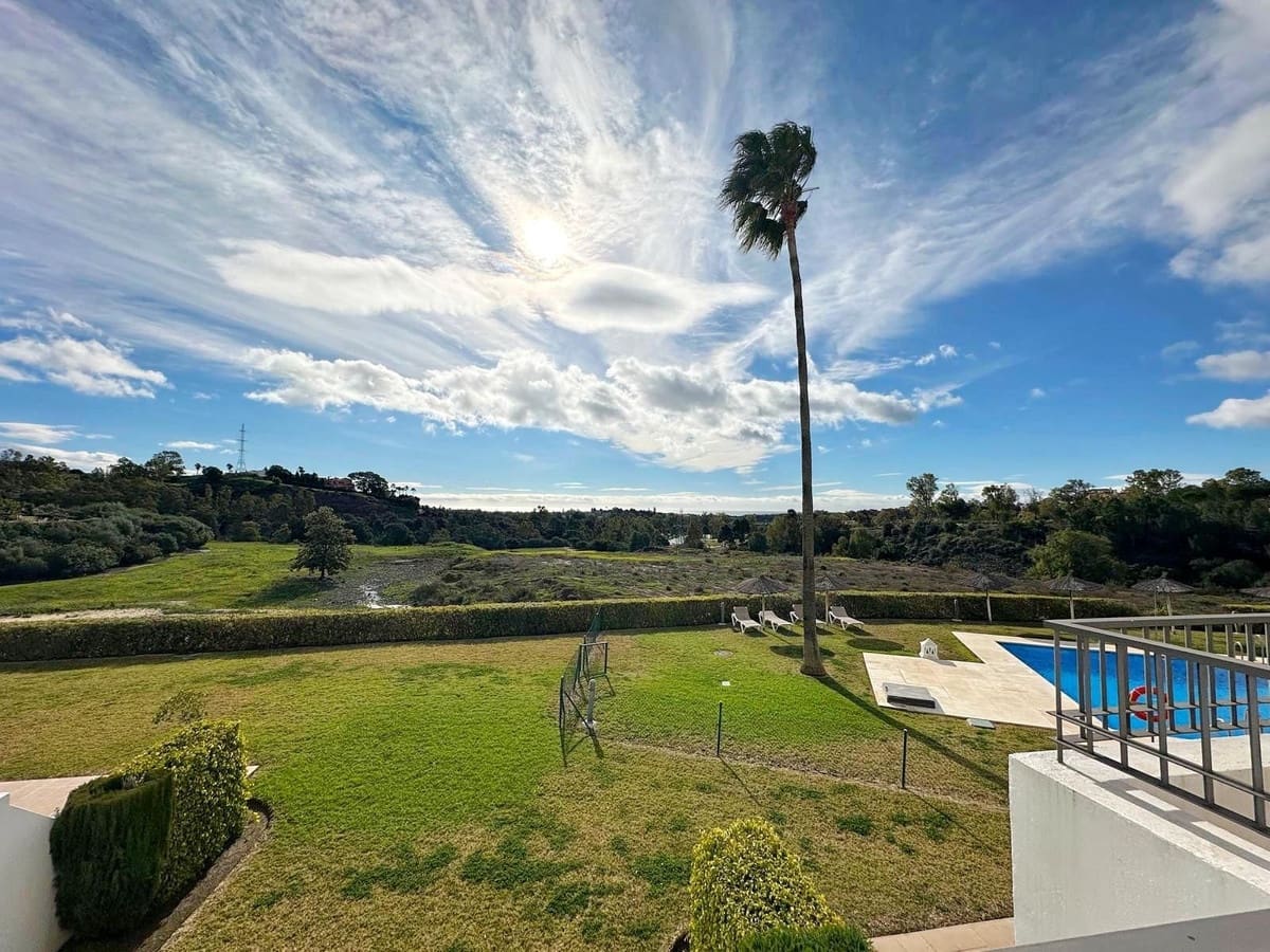 3 sovrum Lägenhet till salu i Benahavis med pool garage - 525 000 € (Ref: 9994457)
