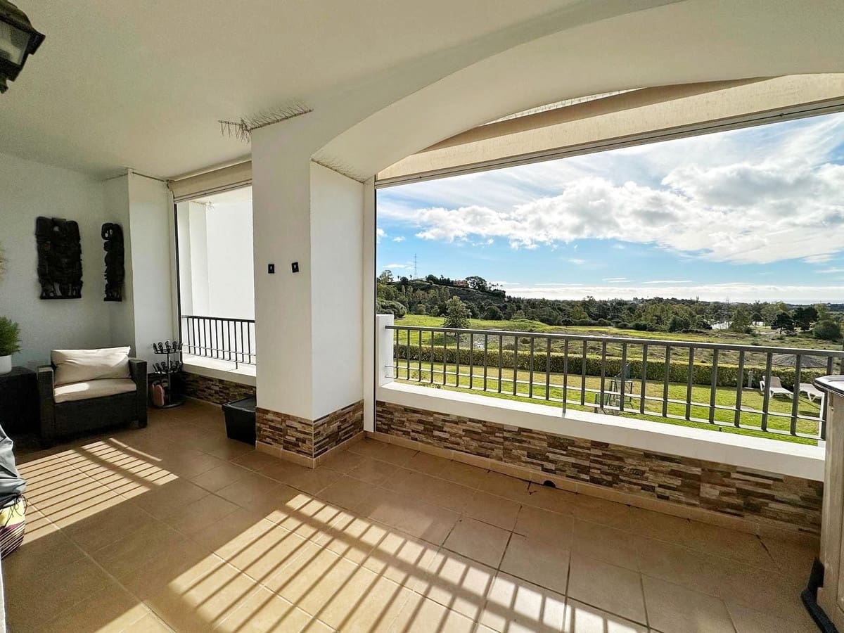 3 sovrum Lägenhet till salu i Benahavis med pool garage - 525 000 € (Ref: 9994457)