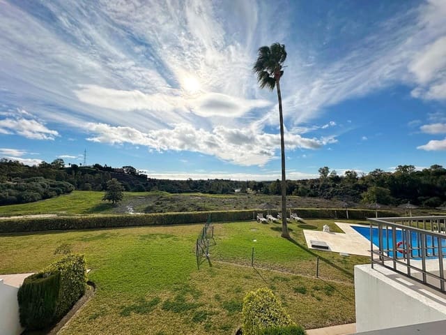 3 soverom Leilighet til salgs i Los Arqueros - Puerto del Almendro, Benahavís med svømmebasseng garasje - € 525 000 (Ref: 9994457)