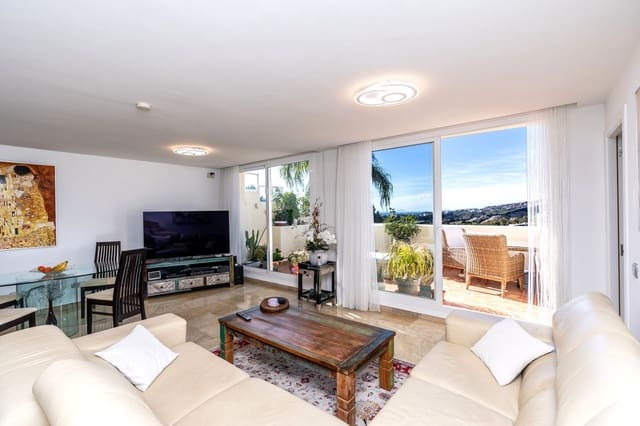 3 soverom Leilighet til salgs i Los Arqueros - Puerto del Almendro, Benahavís med svømmebasseng garasje - € 529 000 (Ref: 9994458)