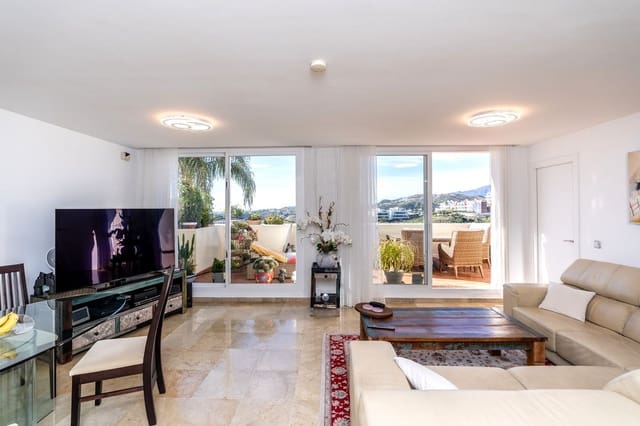 3 soverom Leilighet til salgs i Los Arqueros - Puerto del Almendro, Benahavís med svømmebasseng garasje - € 529 000 (Ref: 9994458)