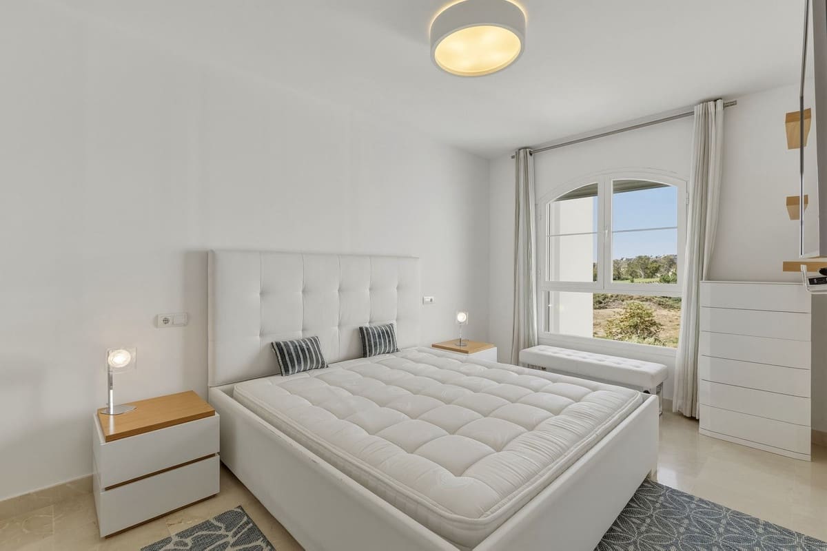 3 soverom Penthouse til salgs i Benahavis med svømmebasseng garasje - € 550 000 (Ref: 9994459)