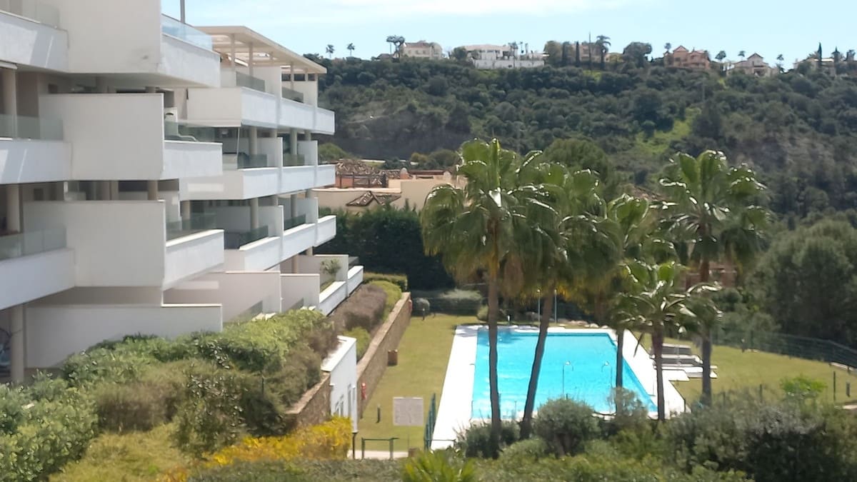 3 chambre Appartement à vendre à Benahavis avec piscine garage - 675 000 € (Ref: 9994461)