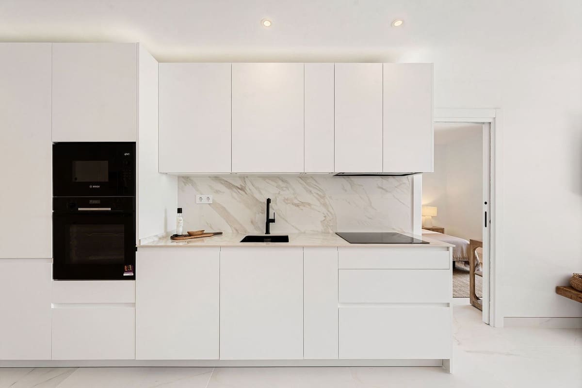 3 soverom Penthouse til salgs i Benahavis med svømmebasseng garasje - € 699 000 (Ref: 9995174)