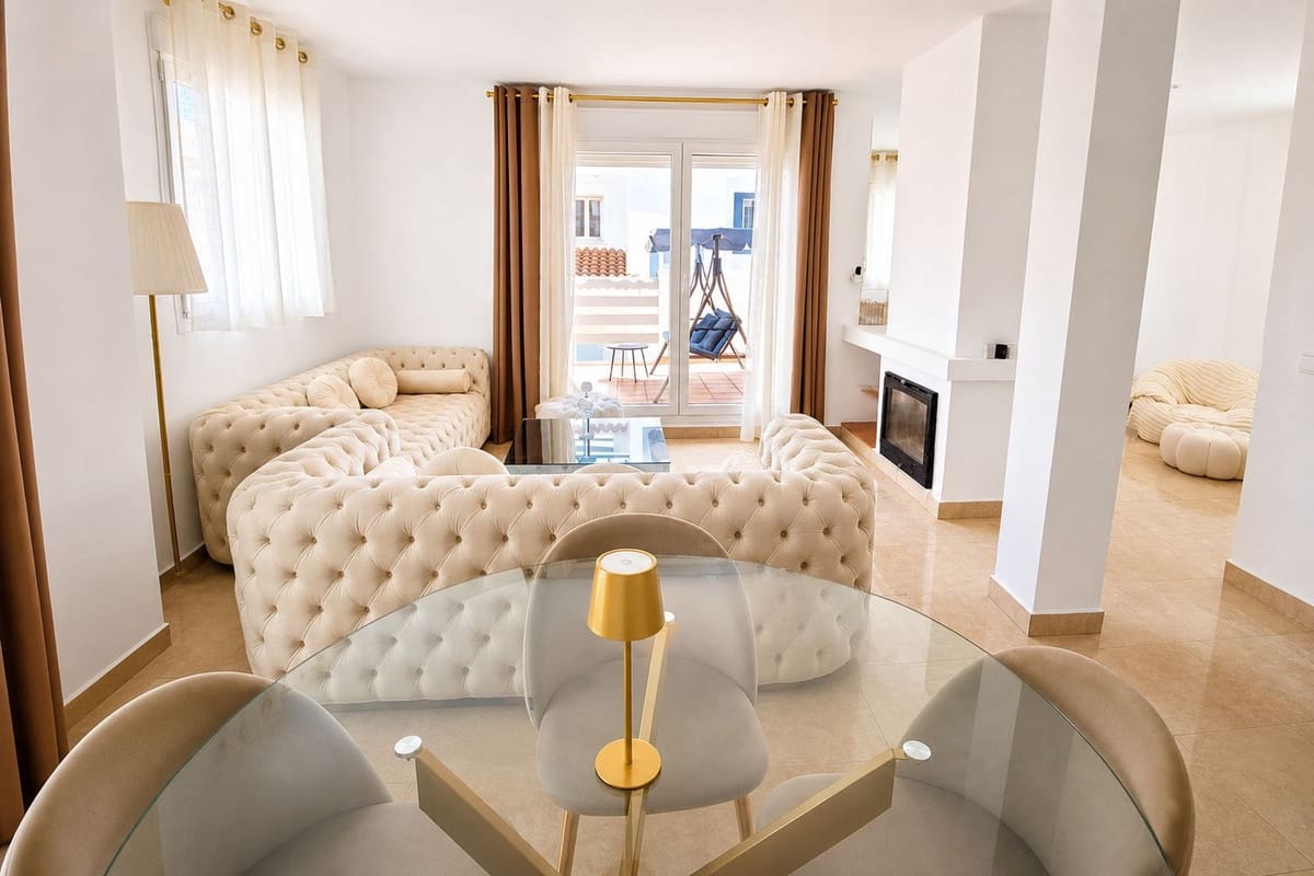 6 chambre Villa/Maison à vendre à Manilva avec piscine garage - 550 000 € (Ref: 9995200)