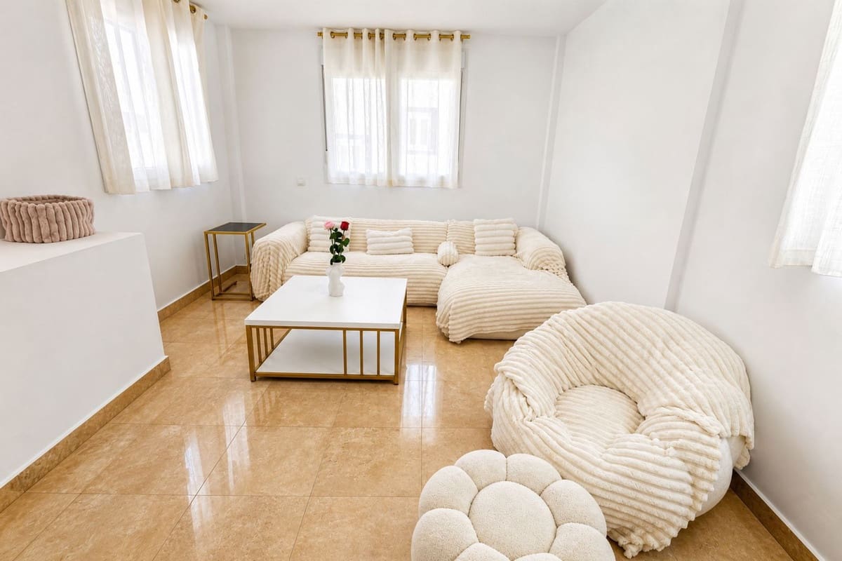 6 chambre Villa/Maison à vendre à Manilva avec piscine garage - 550 000 € (Ref: 9995200)