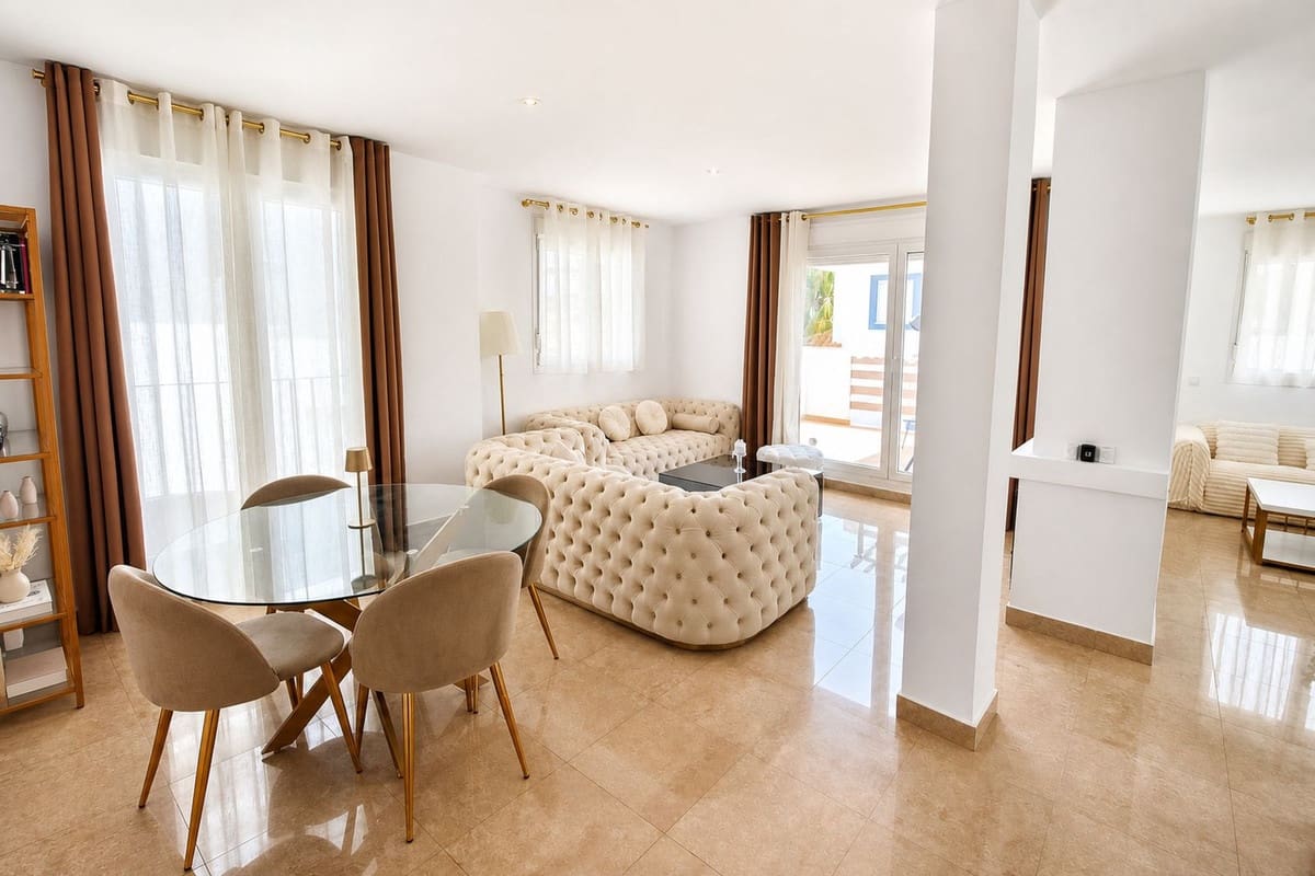 6 chambre Villa/Maison à vendre à Manilva avec piscine garage - 550 000 € (Ref: 9995200)