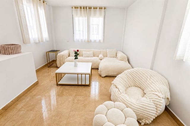 6 chambre Villa/Maison à vendre à Manilva avec piscine garage - 550 000 € (Ref: 9995200)