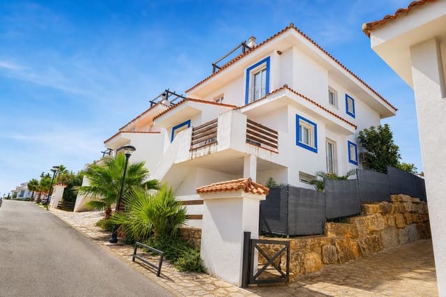 6 chambre Villa/Maison à vendre à Manilva avec piscine garage - 550 000 € (Ref: 9995200)