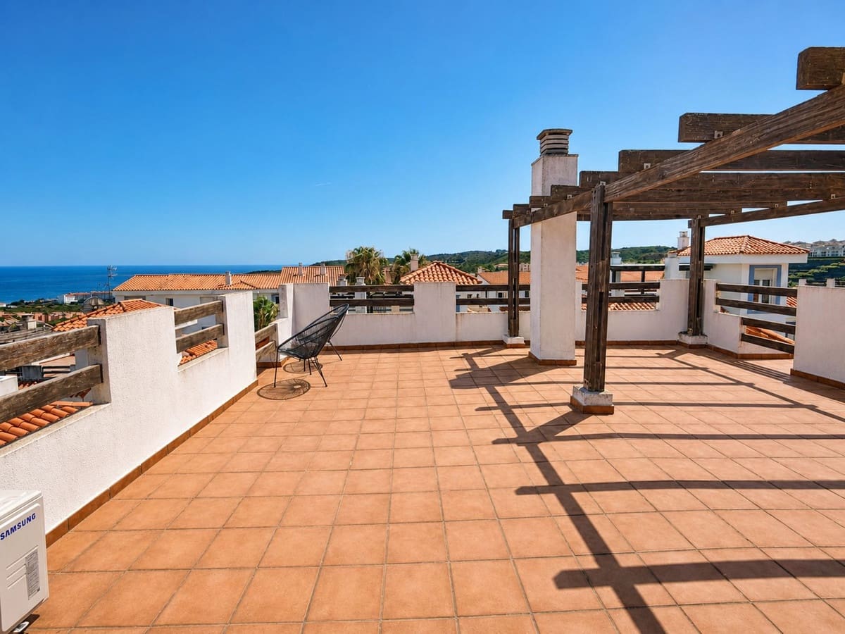 6 chambre Villa/Maison à vendre à Manilva avec piscine garage - 550 000 € (Ref: 9995200)