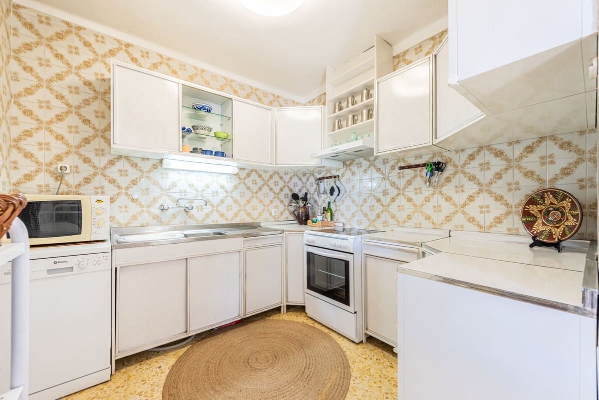 3 chambre Villa/Maison à vendre à Nueva Andalucia avec garage - 595 000 € (Ref: 9995205)