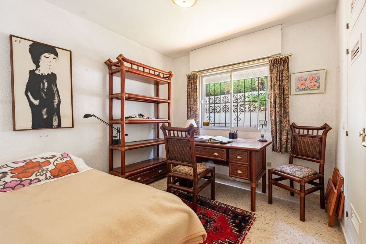 3 chambre Villa/Maison à vendre à Nueva Andalucia avec garage - 595 000 € (Ref: 9995205)