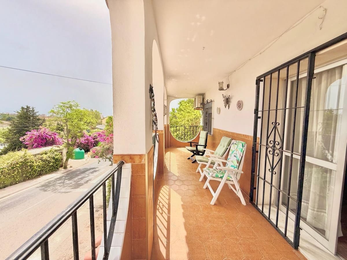 4 soverom Villa til salgs i Mijas med garasje - € 595 000 (Ref: 9995206)