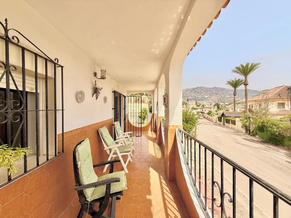 4 soverom Villa til salgs i Mijas med garasje - € 595 000 (Ref: 9995206)