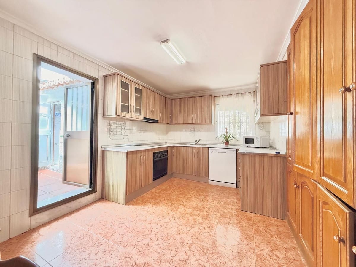 4 soverom Villa til salgs i Mijas med garasje - € 595 000 (Ref: 9995206)
