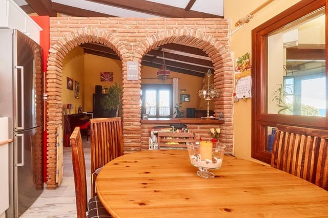 4 soveværelse Villa til salg i Mijas med swimmingpool garage - € 875.000 (Ref: 9995208)