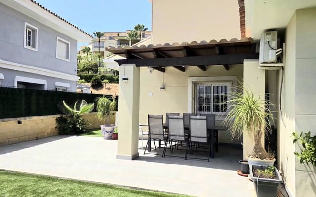 5 sypialnia Willa na sprzedaż w La Cala Hills, Mijas z basenem garażem - 890 000 € (Ref: 9995366)