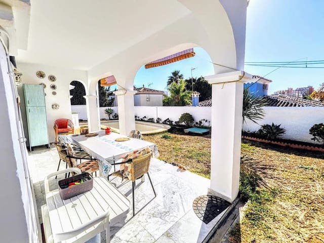 4 soverom Villa til salgs i Benalmadena Costa, Benalmádena med svømmebasseng garasje - € 890 000 (Ref: 9995367)