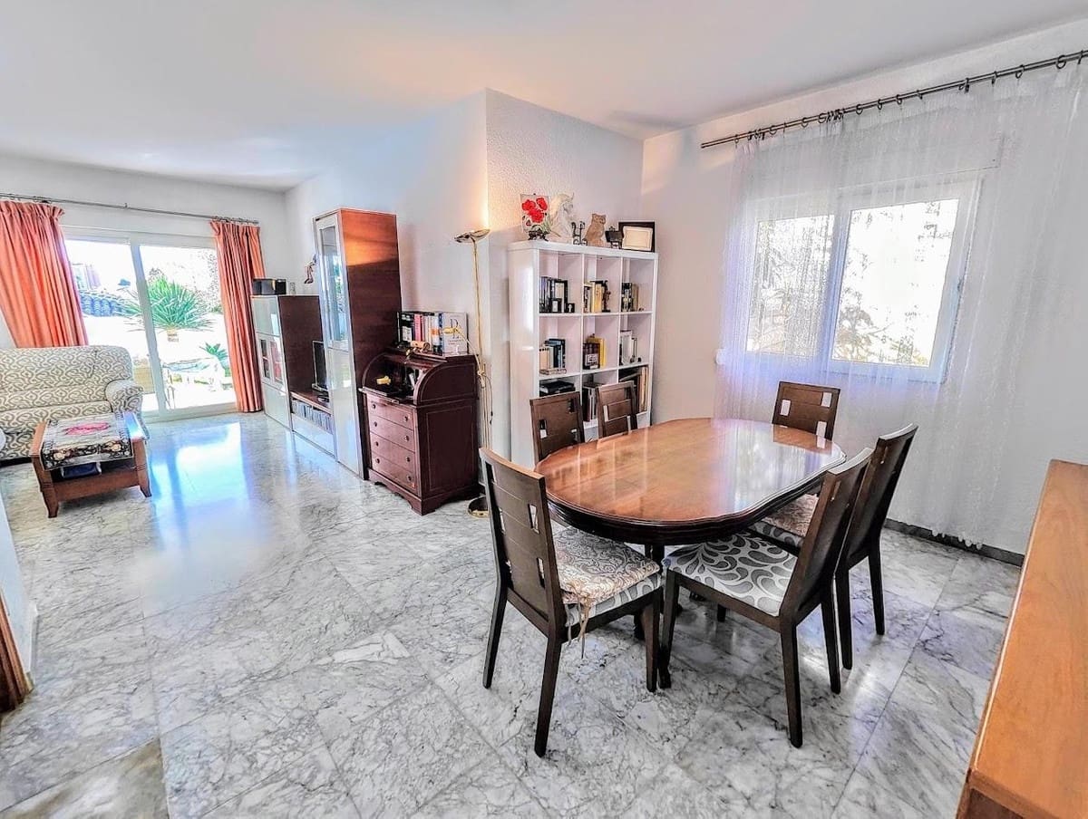 4 soverom Villa til salgs i Benalmadena Costa med svømmebasseng garasje - € 890 000 (Ref: 9995367)