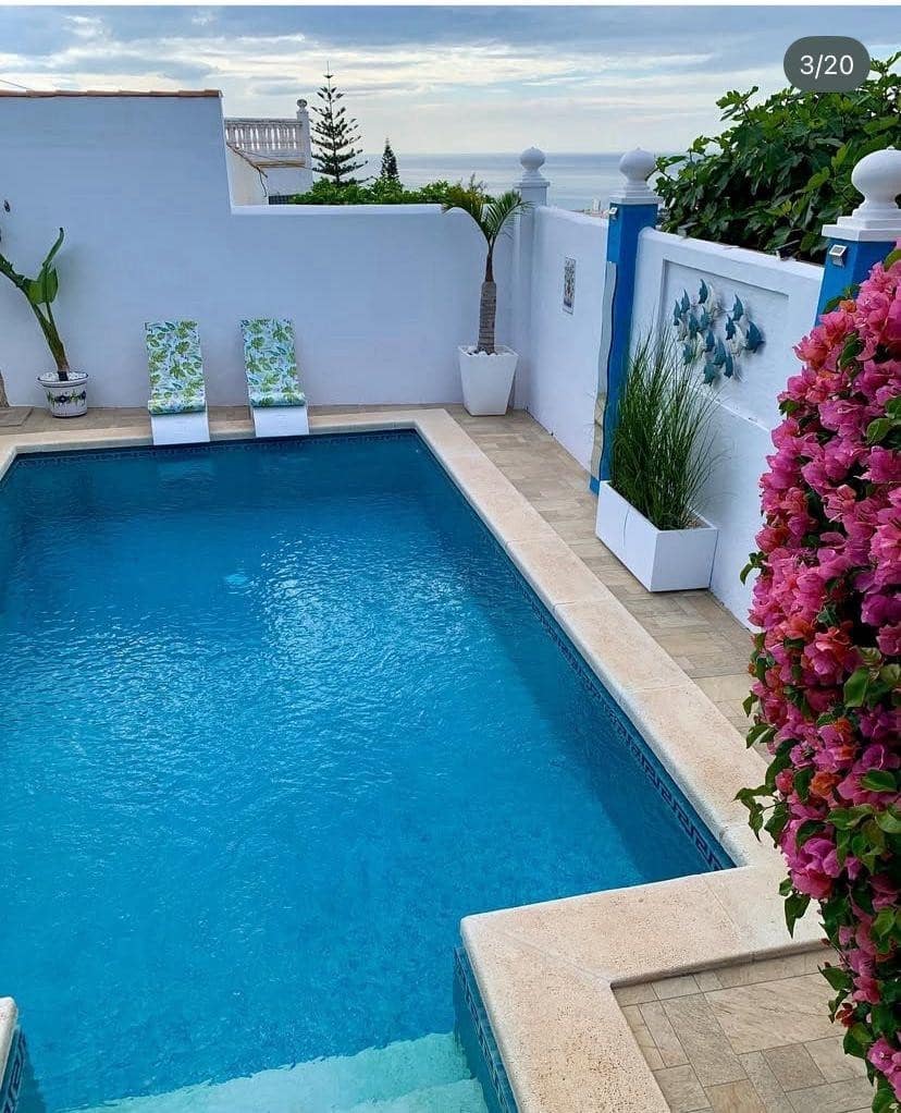 4 soverom Villa til salgs i Benalmadena med svømmebasseng garasje - € 1 100 000 (Ref: 9995859)