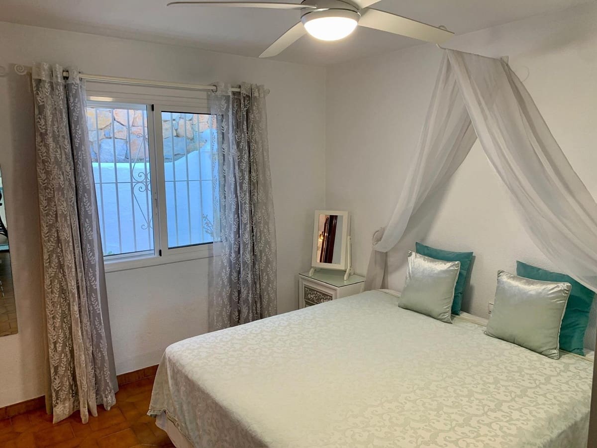 4 soverom Villa til salgs i Benalmadena med svømmebasseng garasje - € 1 100 000 (Ref: 9995859)