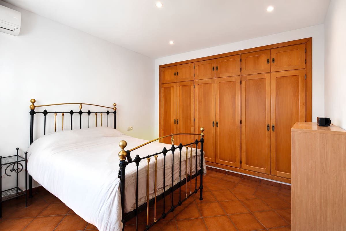 4 slaapkamer Villa te koop in Mijas met zwembad garage - € 1.200.000 (Ref: 9995888)