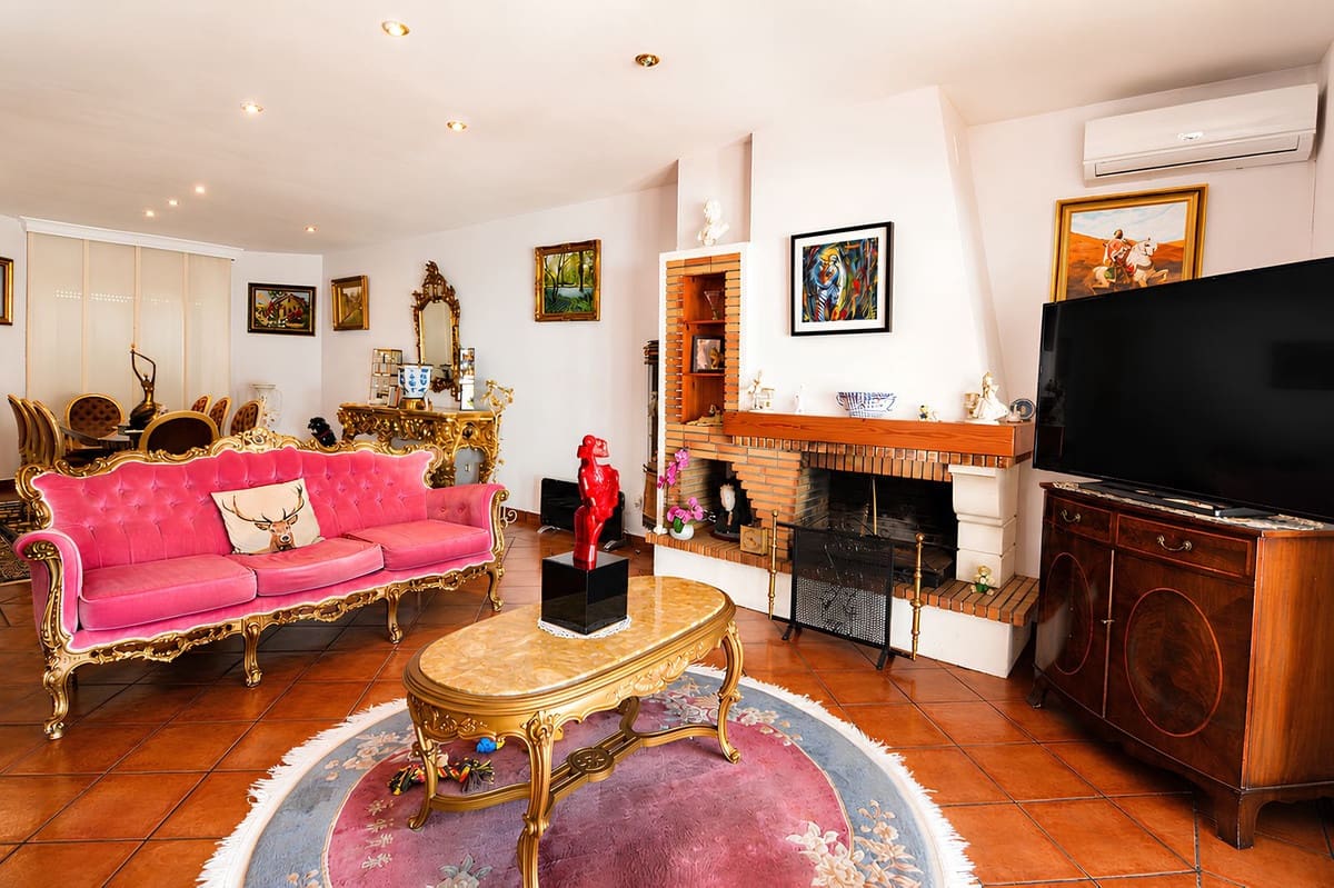 4 slaapkamer Villa te koop in Mijas met zwembad garage - € 1.200.000 (Ref: 9995888)