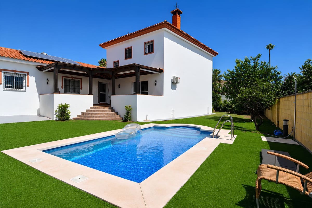 4 slaapkamer Villa te koop in Mijas met zwembad garage - € 1.200.000 (Ref: 9995888)