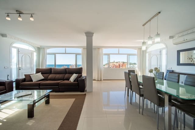 4 soveværelse Villa til salg i Torreblanca, Fuengirola med swimmingpool garage - € 1.289.000 (Ref: 9995889)
