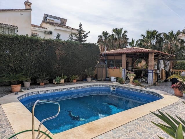 5 soveværelse Villa til salg i Benalmádena med swimmingpool garage - € 950.000 (Ref: 9997257)