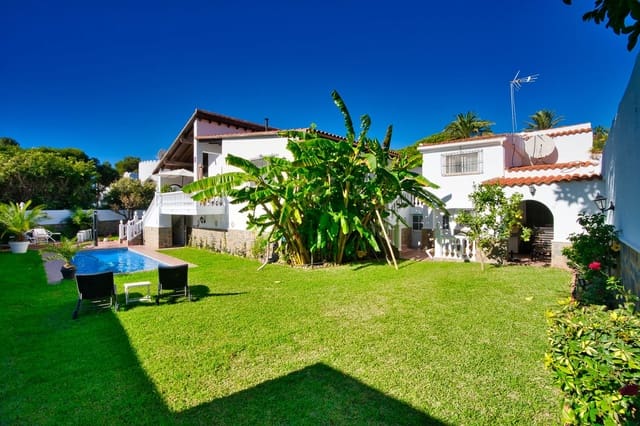 4 sovrum Villa till salu i Torrenueva, Mijas med pool - 995 000 € (Ref: 9997258)
