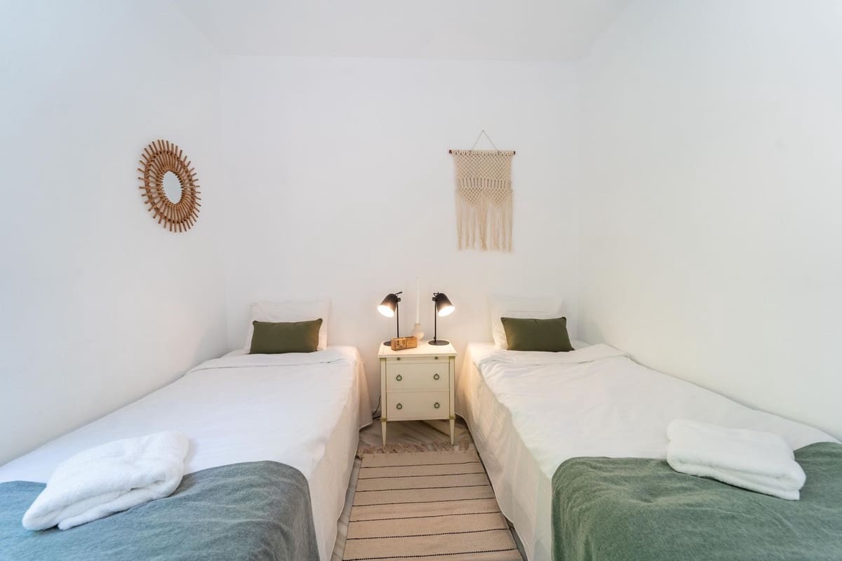 Chalet de 4 habitaciones en Elviria en venta con piscina garaje - 1.695.000 € (Ref: 9998947)