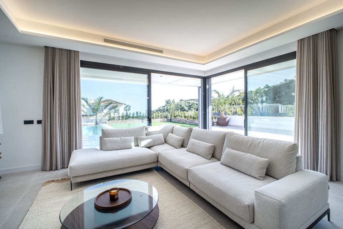 4 slaapkamer Villa te koop in Mijas met zwembad garage - € 1.965.000 (Ref: 9998948)