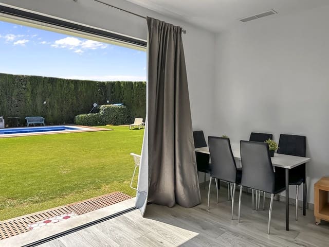 4 makuuhuone Huvila myytävänä paikassa Cádiz kaupunki mukana uima-altaan 
autotalli - 625 000 € (Ref: 9999711)
