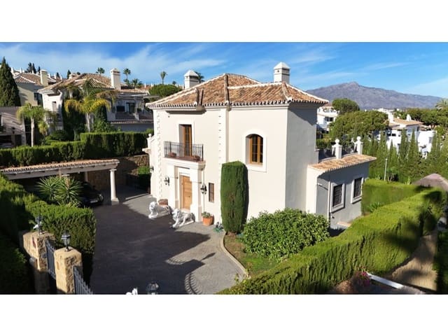 4 bedroom Villa for rent in Benamara, Estepona with pool garage - € 12,500 (Ref: 9471336)