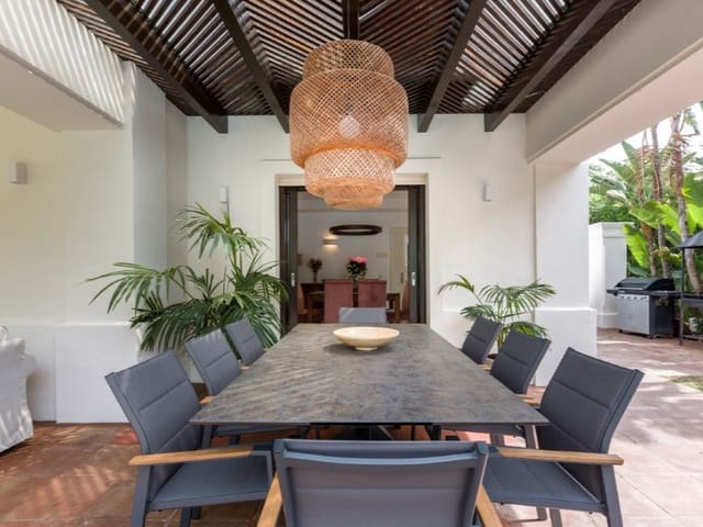 6 sypialnia Willa do wynajęcia w San Pedro de Alcantara, Marbella z basenem garażem - 12 500 € (Ref: 9471379)