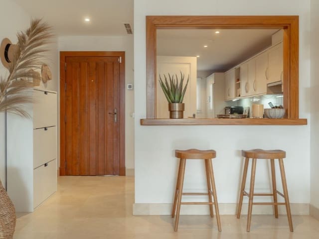 2 makuuhuone Huoneisto vuokrattavana paikassa Marbella Centro, Marbella mukana uima-altaan 
autotalli - 2 600 € (Ref: 9471390)