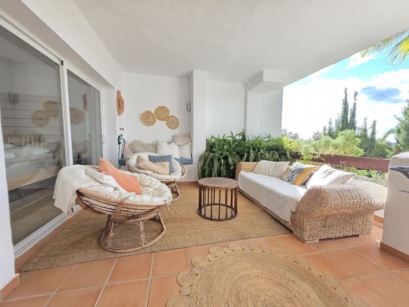 2 makuuhuone Huoneisto vuokrattavana paikassa Marbella mukana uima-altaan 
autotalli - 2 600 € (Ref: 9471390)