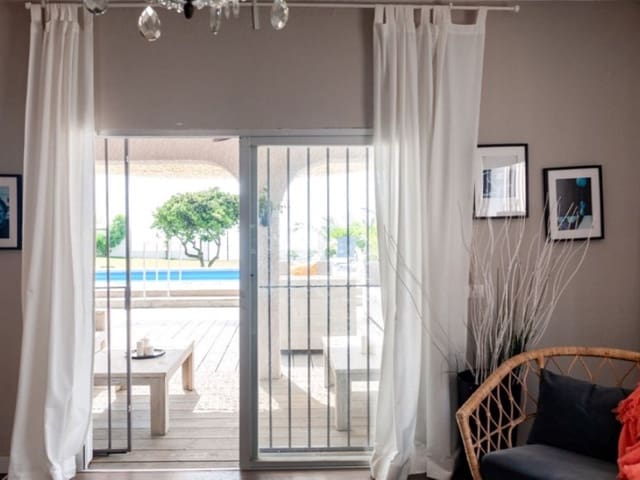 Chalet de 4 habitaciones en San Pedro de Alcantara, Marbella en alquiler con piscina garaje - 11.500 € (Ref: 9471391)