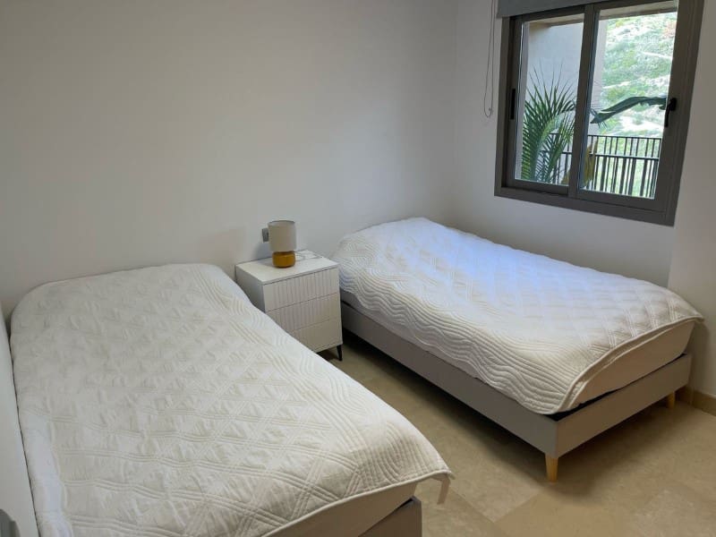 2 bedroom Apartment for rent in Estepona with pool garage - € 2,500 (Ref: 9471393)