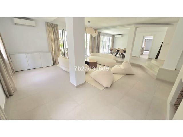 7 bedroom Villa for rent in Elviria, Marbella with pool garage - € 8,000 (Ref: 9471397)